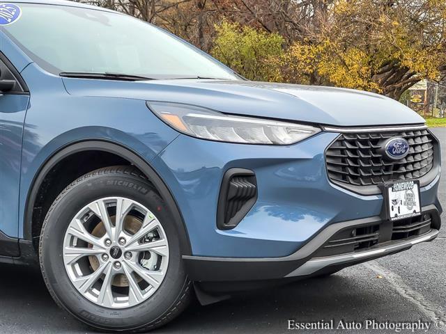 new 2025 Ford Escape car, priced at $25,215