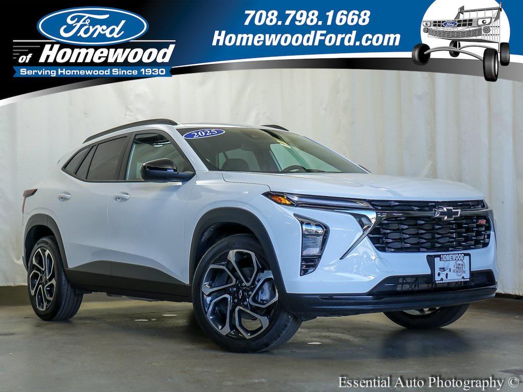 used 2025 Chevrolet Trax car, priced at $24,900