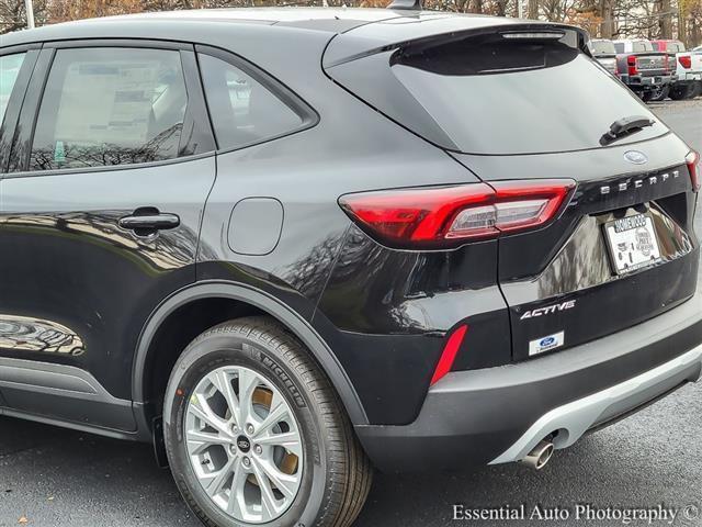 new 2025 Ford Escape car, priced at $26,588