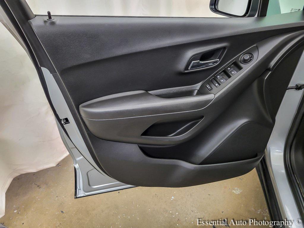 used 2020 Chevrolet Trax car, priced at $13,400