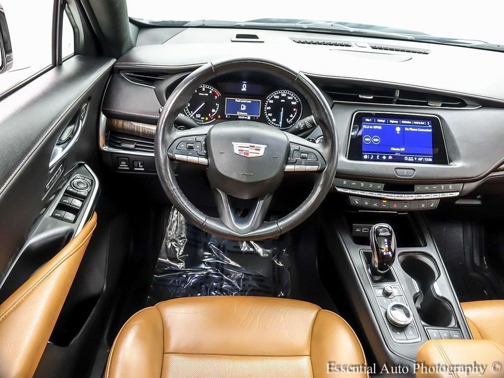 used 2022 Cadillac XT4 car, priced at $27,760