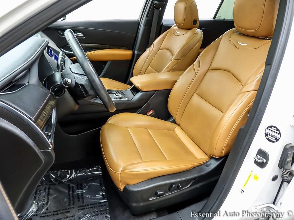 used 2022 Cadillac XT4 car, priced at $27,760