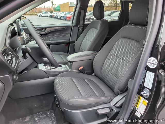 new 2025 Ford Escape car, priced at $25,188