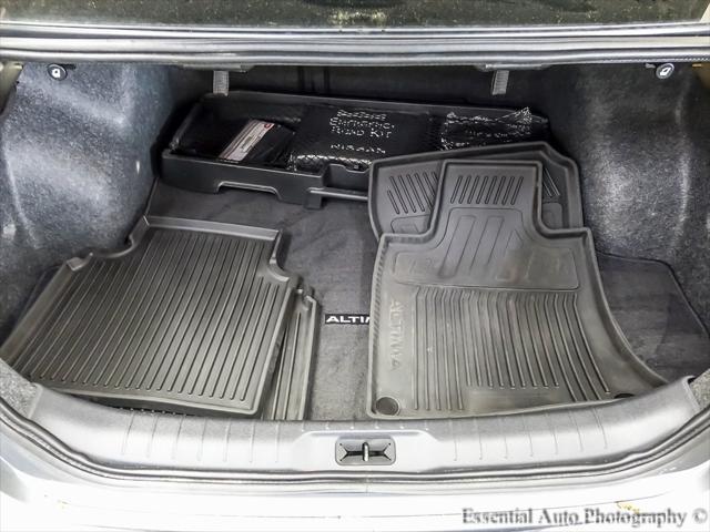 used 2022 Nissan Altima car, priced at $23,500