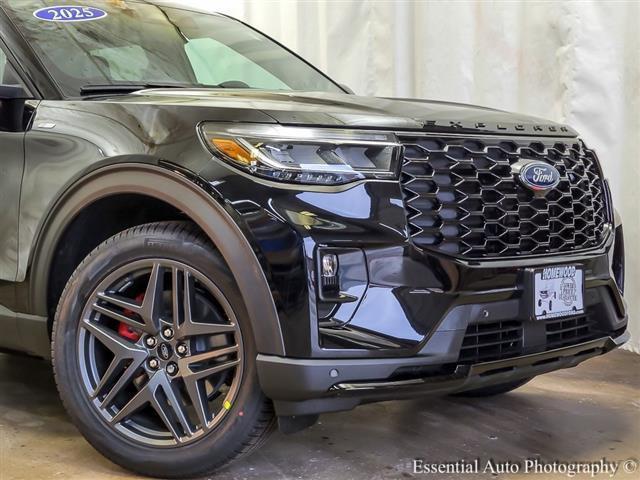 new 2025 Ford Explorer car, priced at $47,797