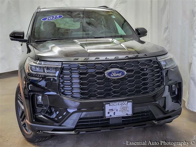 new 2025 Ford Explorer car, priced at $47,797