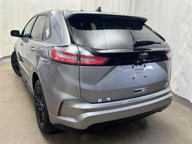 new 2024 Ford Edge car, priced at $32,987