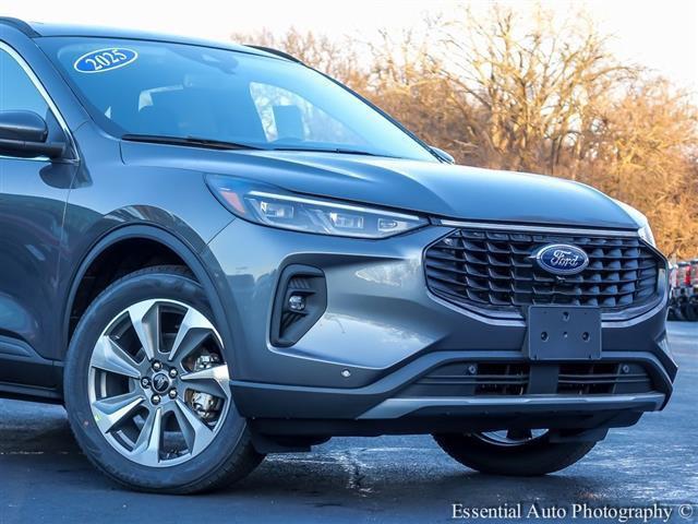 new 2025 Ford Escape car, priced at $35,647