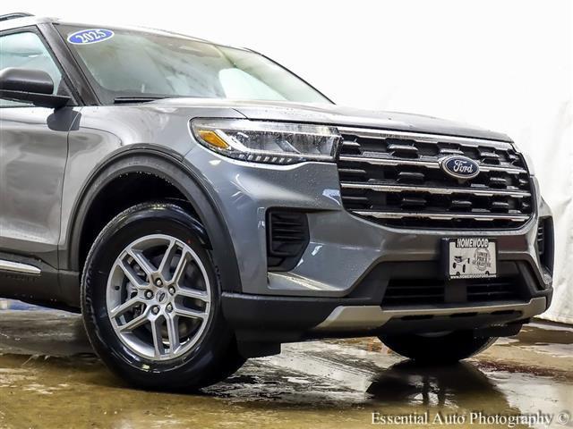 new 2025 Ford Explorer car, priced at $38,614