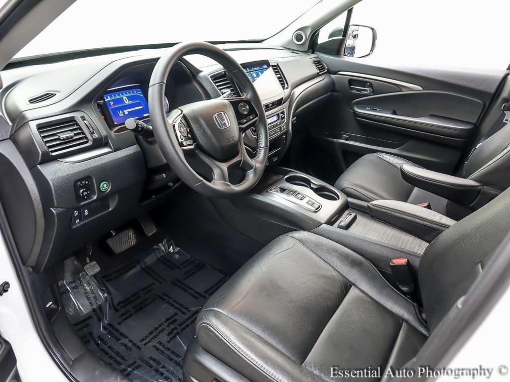 used 2022 Honda Pilot car, priced at $26,995