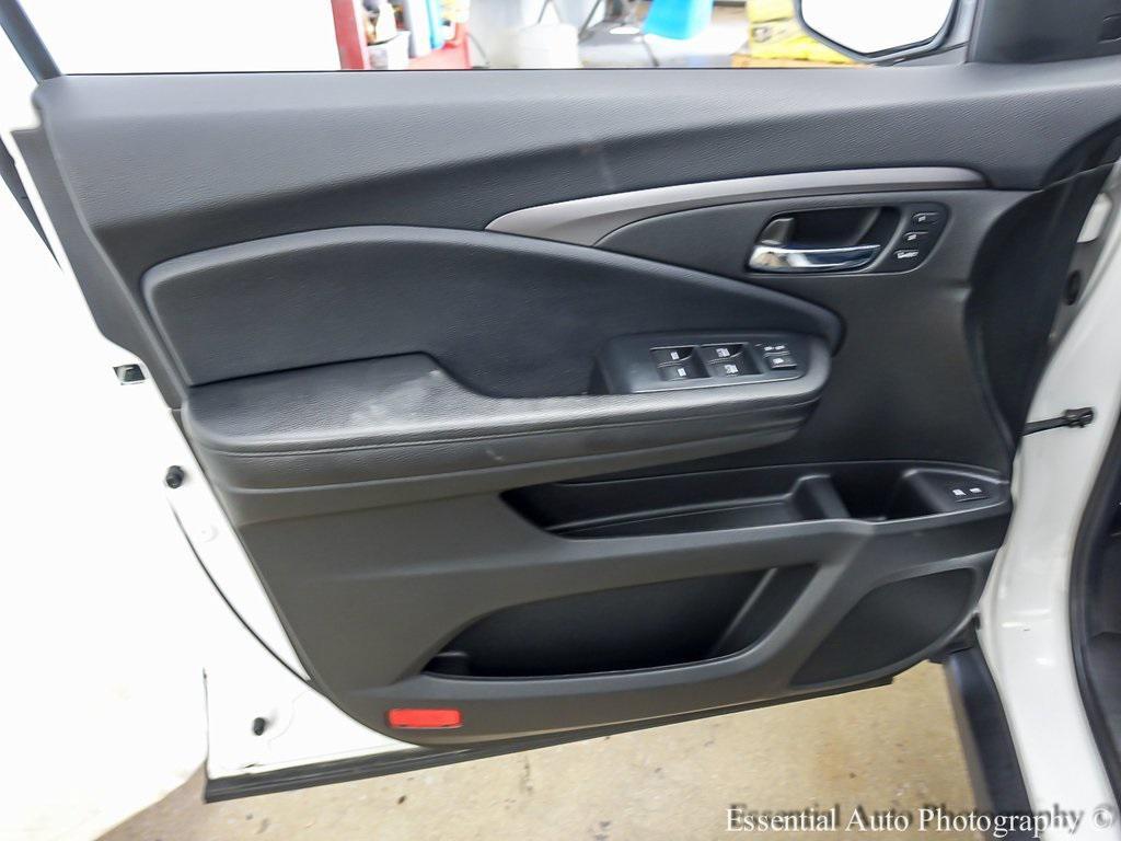 used 2022 Honda Pilot car, priced at $29,500