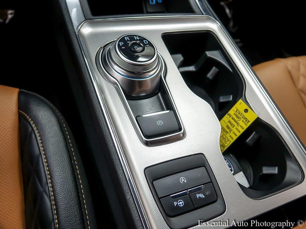 used 2024 Ford Edge car, priced at $30,895