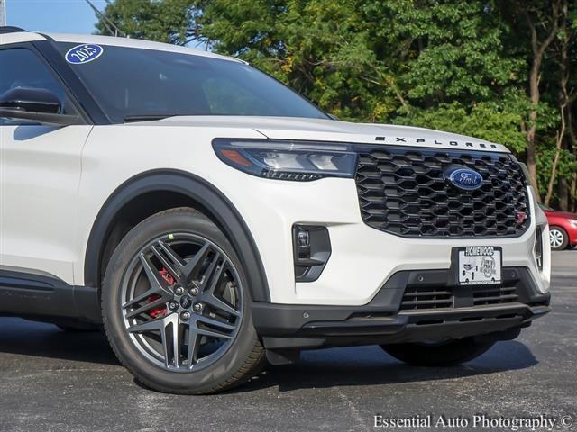 new 2025 Ford Explorer car, priced at $54,998