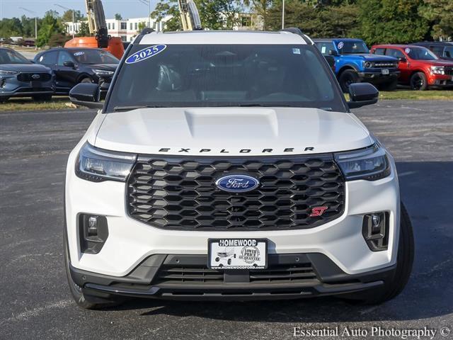 new 2025 Ford Explorer car, priced at $54,998