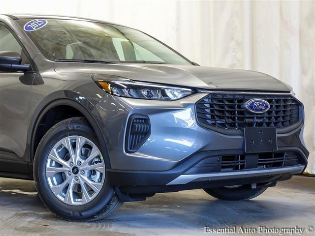 new 2025 Ford Escape car, priced at $28,990