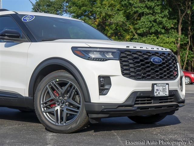 new 2025 Ford Explorer car, priced at $55,992