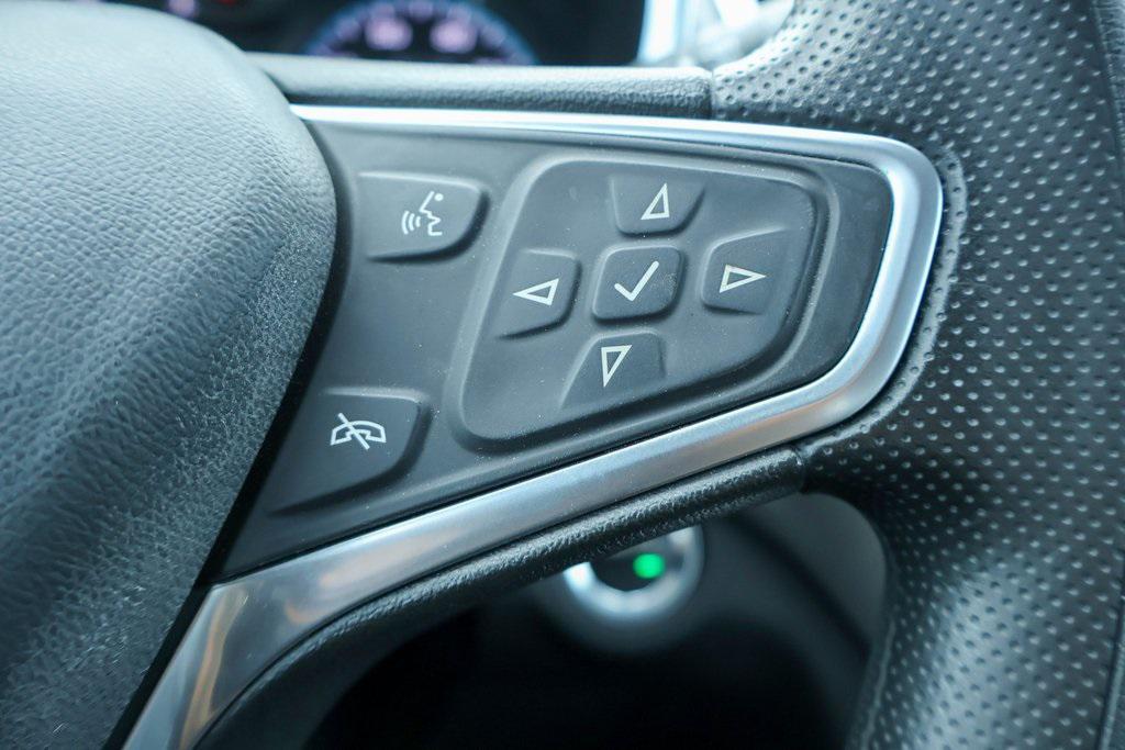 used 2023 Chevrolet Equinox car, priced at $19,899