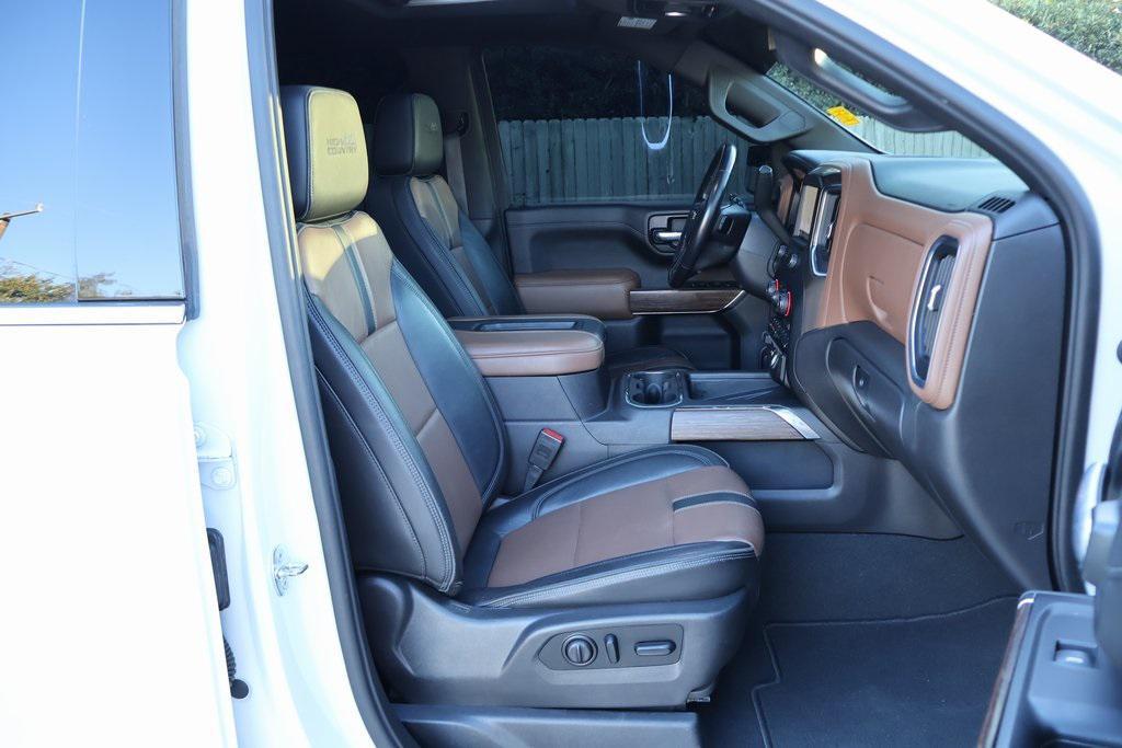 used 2021 Chevrolet Silverado 1500 car, priced at $43,881