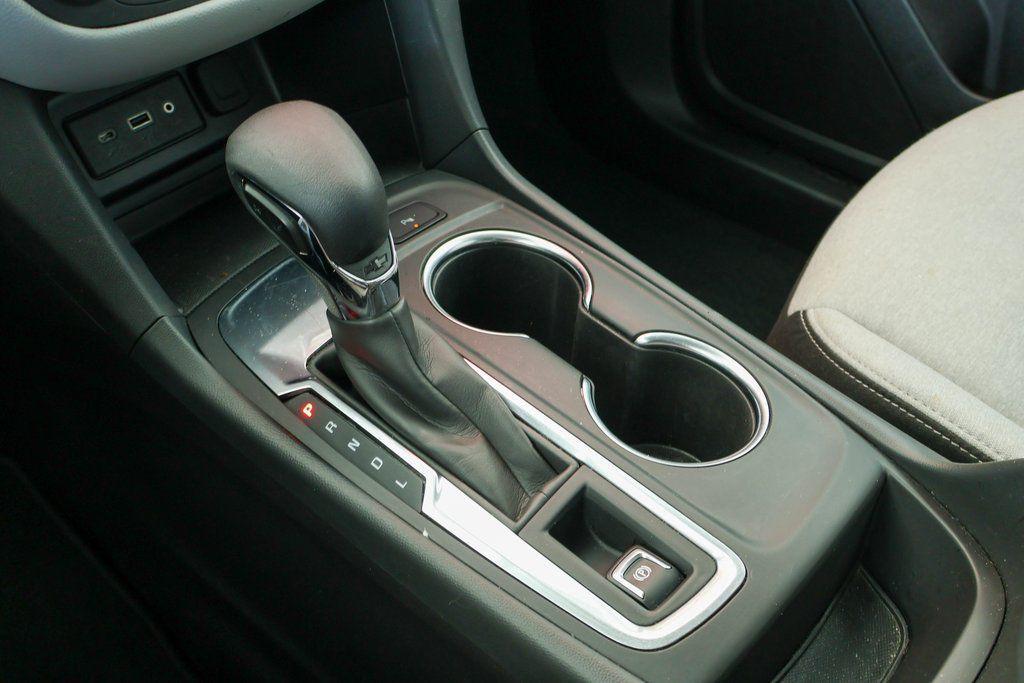 used 2024 Chevrolet Equinox car, priced at $19,690