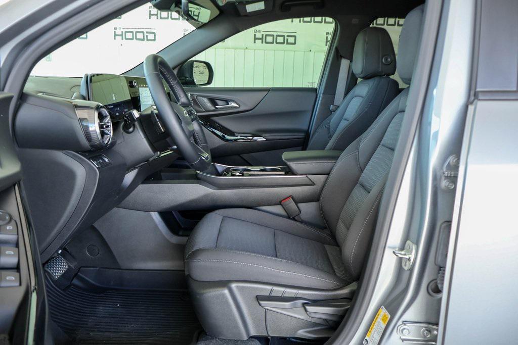 used 2026 Chevrolet Equinox car, priced at $28,000