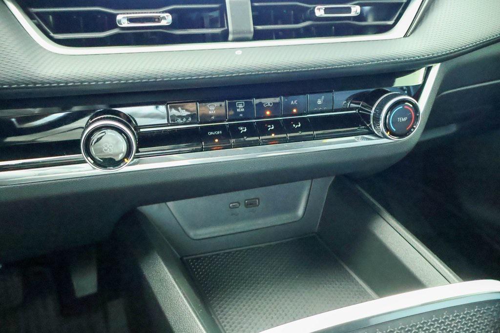 used 2026 Chevrolet Equinox car, priced at $28,000