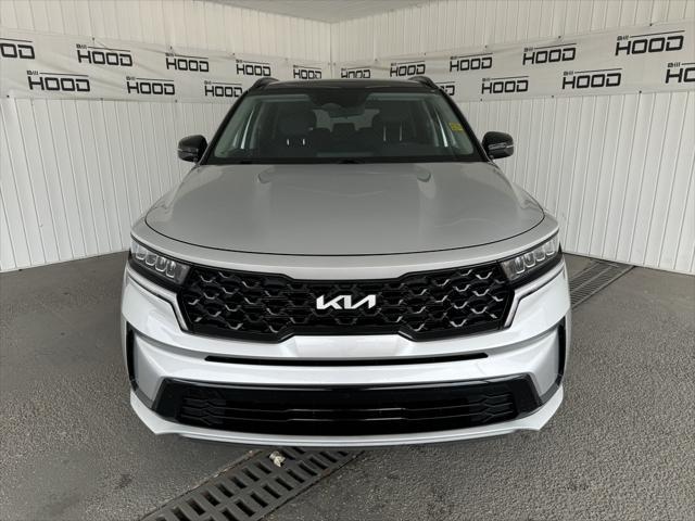 used 2022 Kia Sorento car, priced at $23,998