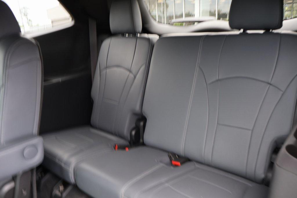 used 2024 Buick Enclave car, priced at $32,889