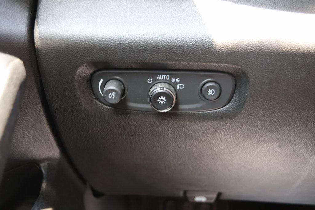 used 2020 Chevrolet Traverse car, priced at $16,836