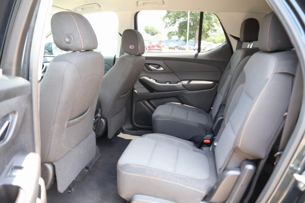 used 2020 Chevrolet Traverse car, priced at $16,836