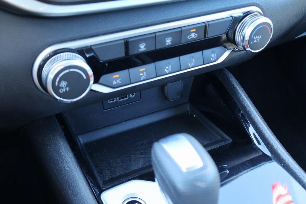 used 2024 Nissan Altima car, priced at $19,279