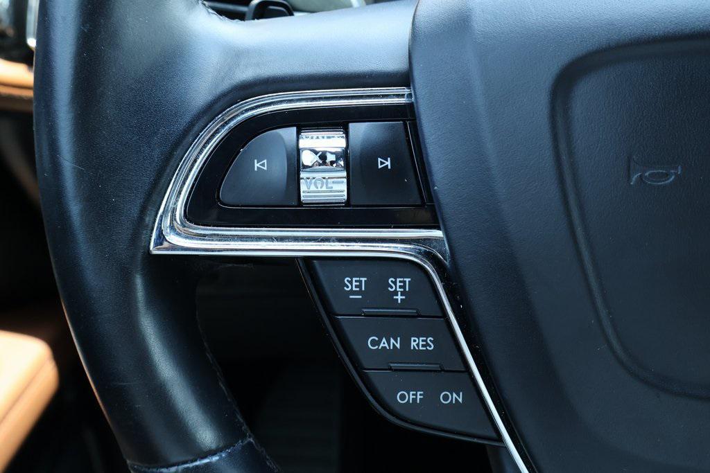 used 2022 Lincoln Nautilus car, priced at $32,710