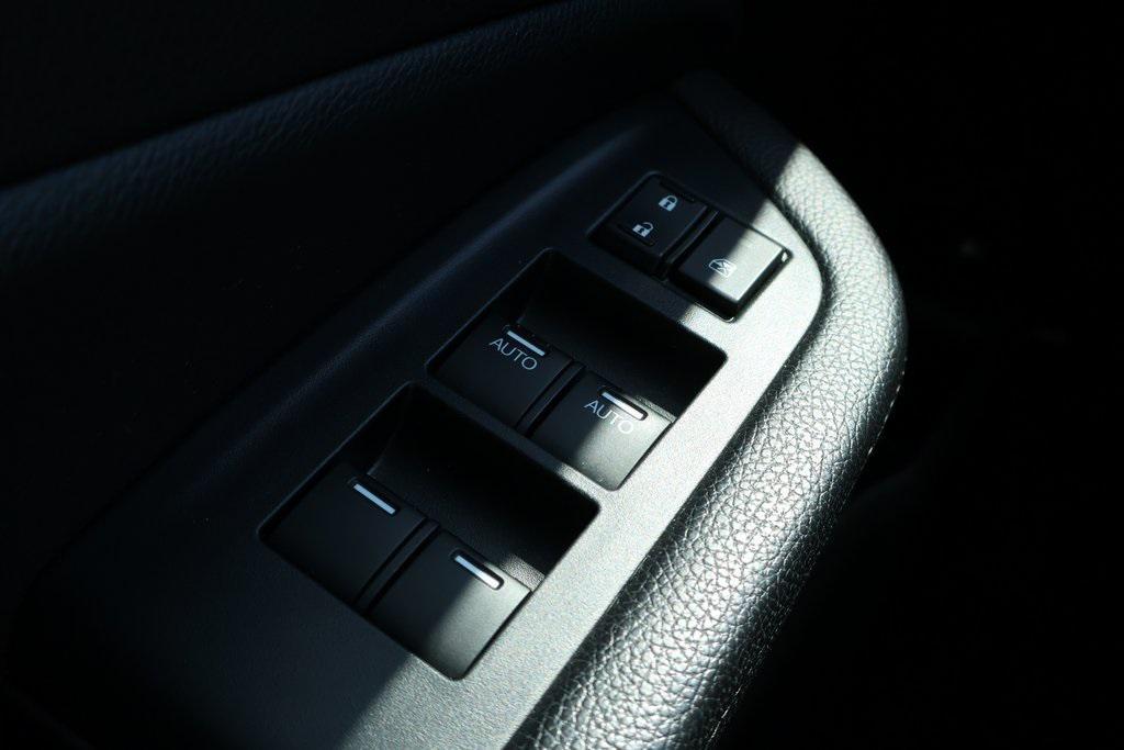 used 2022 Honda Pilot car, priced at $26,686