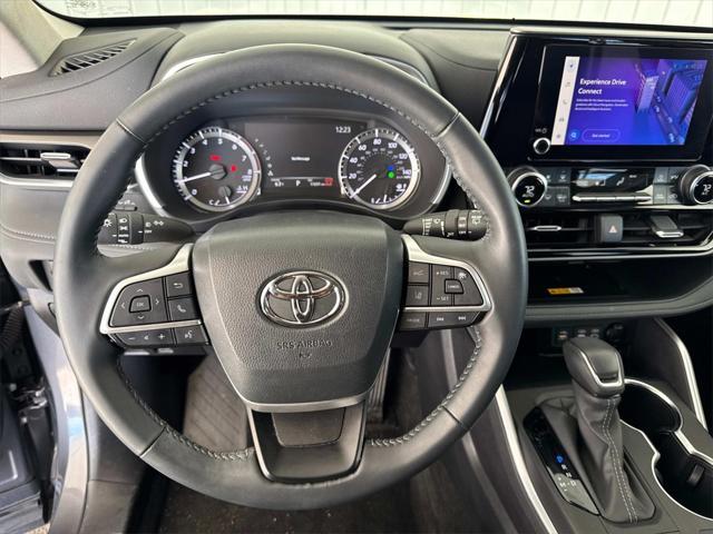 used 2024 Toyota Highlander car, priced at $39,764