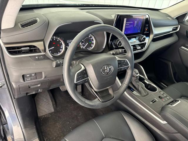 used 2024 Toyota Highlander car, priced at $39,764