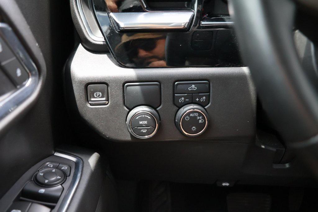 used 2024 Chevrolet Silverado 1500 car, priced at $35,979