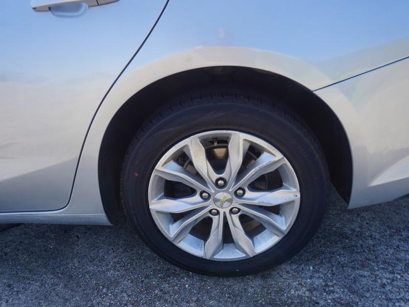 used 2020 Chevrolet Malibu car, priced at $13,721