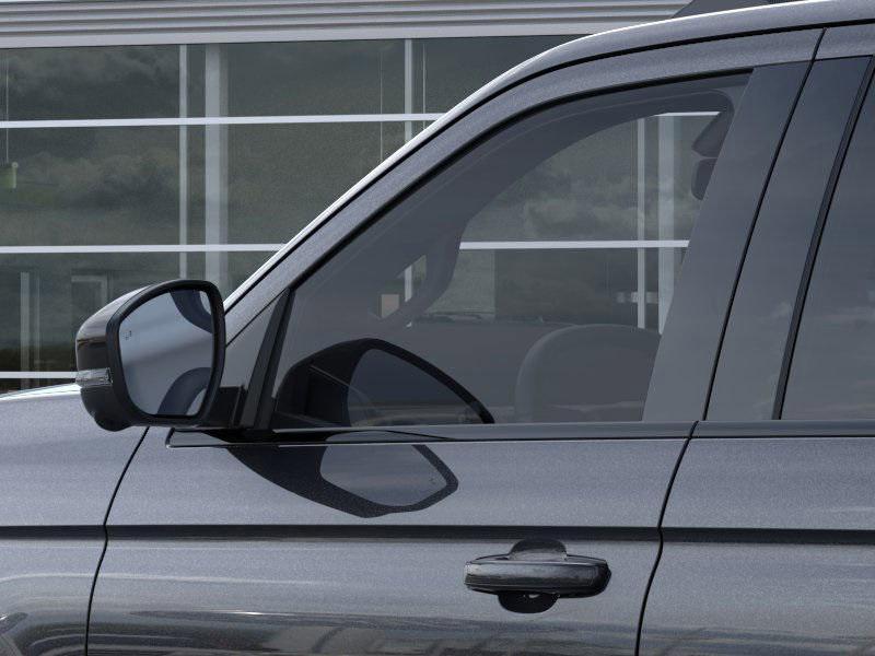 new 2025 Ford Expedition car, priced at $81,040