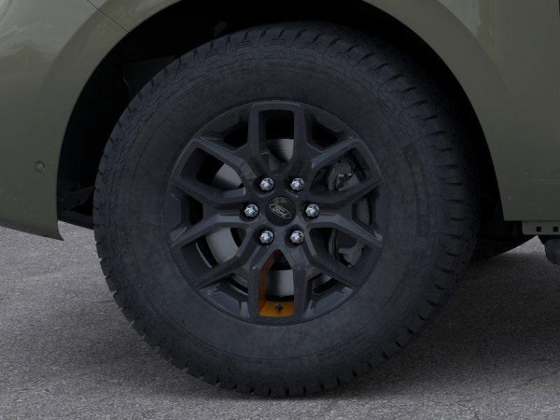 new 2025 Ford Expedition car, priced at $80,025