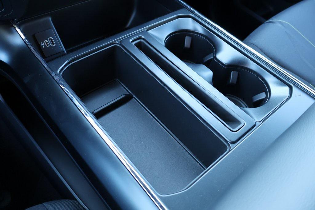 new 2025 Ford F-150 car, priced at $48,160