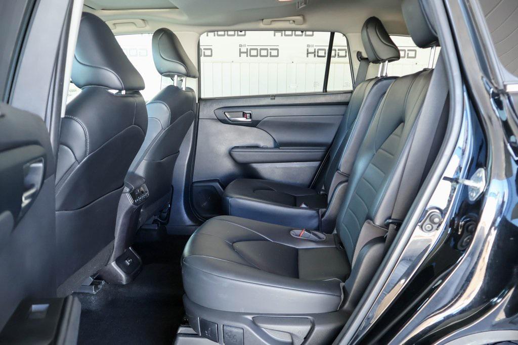 used 2023 Toyota Highlander car, priced at $33,941