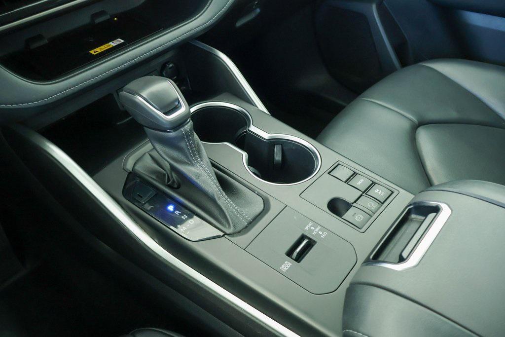 used 2023 Toyota Highlander car, priced at $33,941