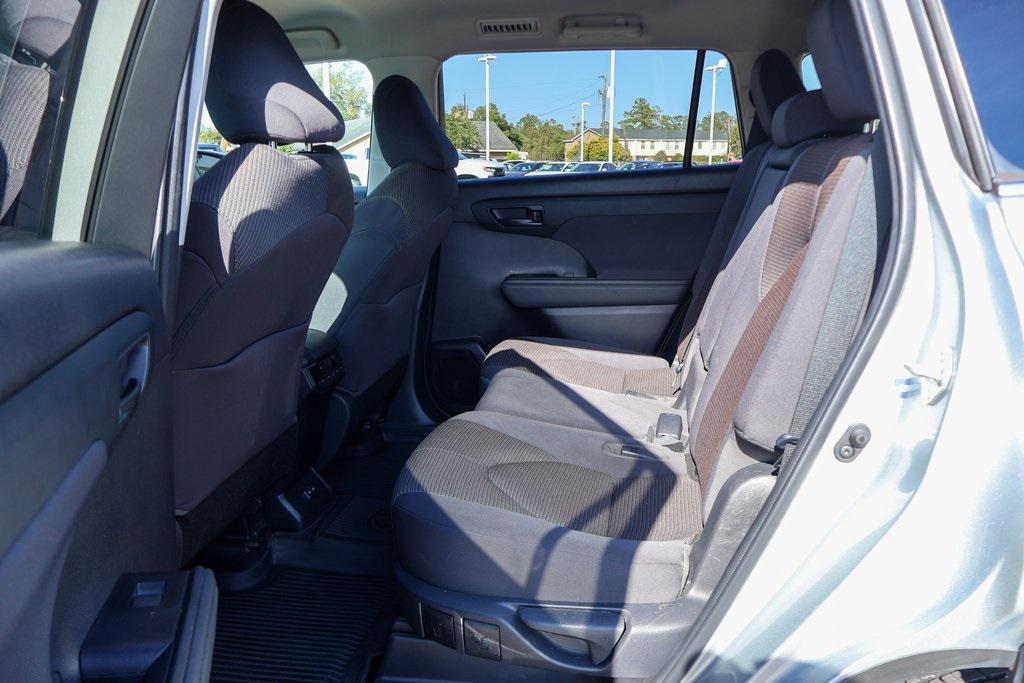 used 2022 Toyota Highlander car, priced at $26,790
