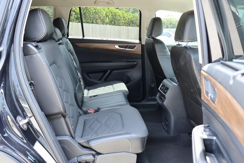 used 2024 Volkswagen Atlas car, priced at $30,253
