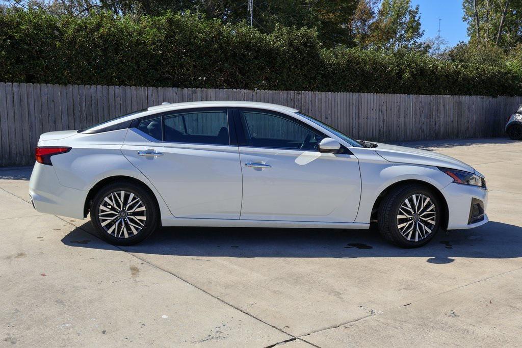 used 2023 Nissan Altima car, priced at $18,963