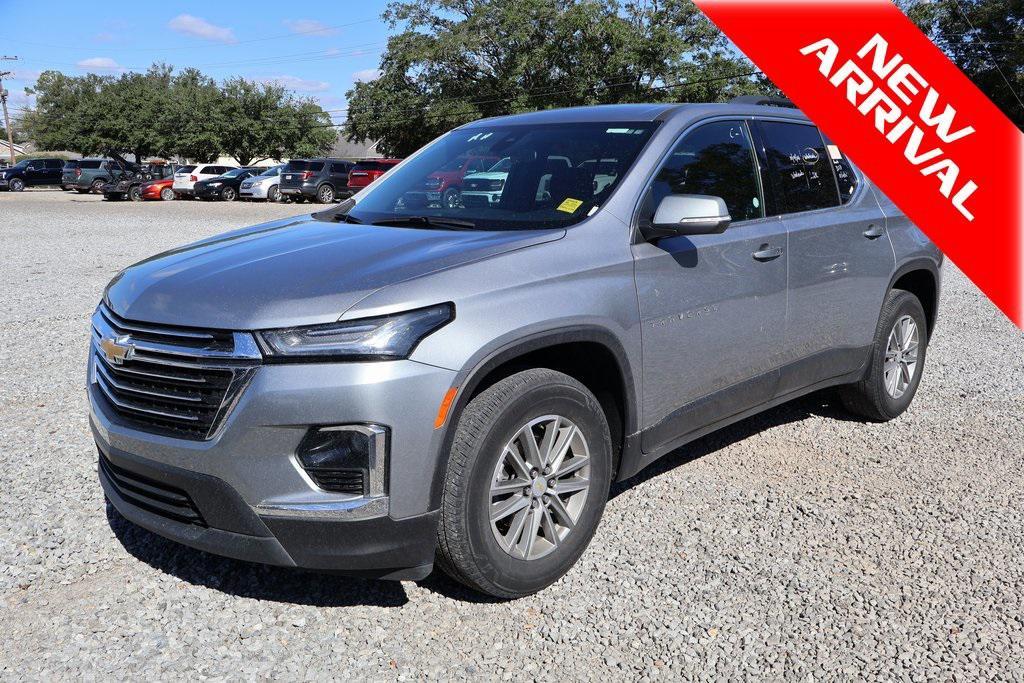 used 2023 Chevrolet Traverse car, priced at $29,009