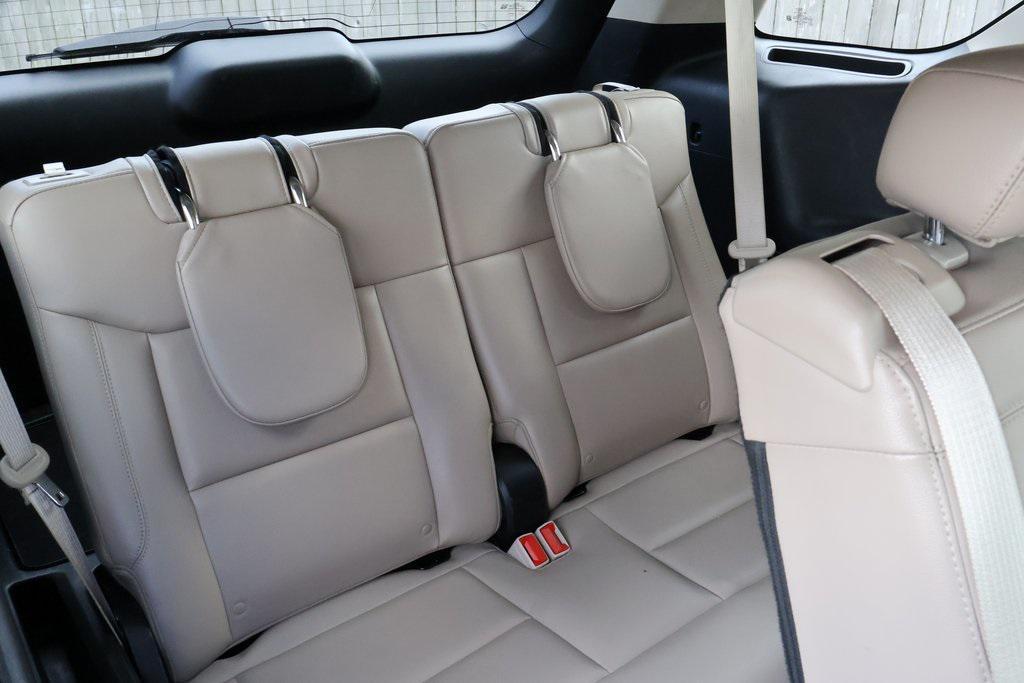 used 2024 Ford Explorer car, priced at $28,794