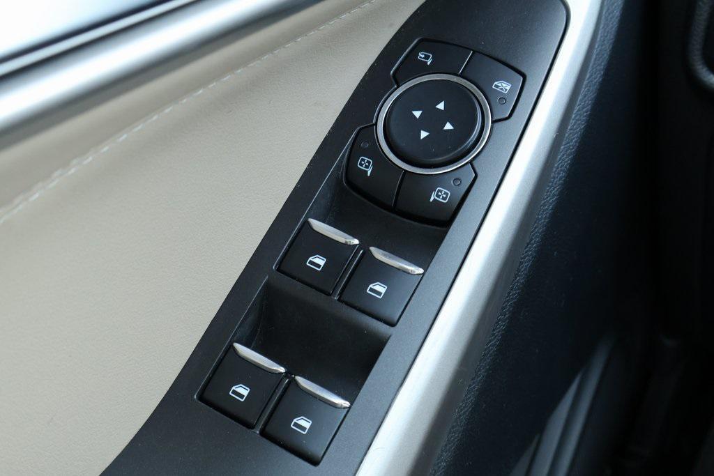 used 2024 Ford Explorer car, priced at $28,794