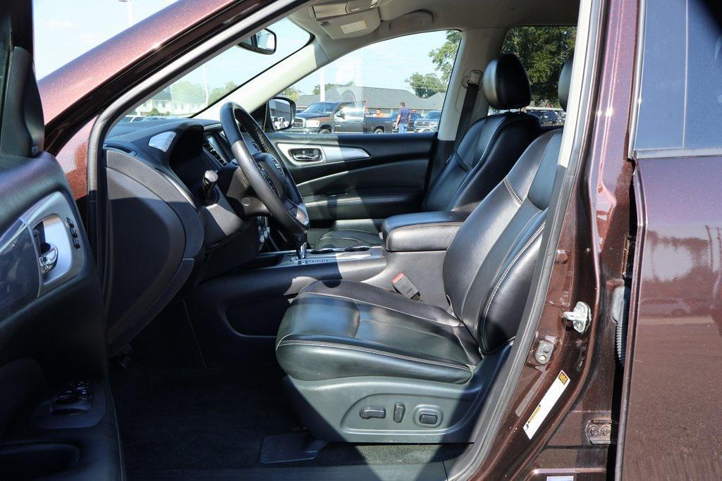 used 2020 Nissan Pathfinder car, priced at $16,521