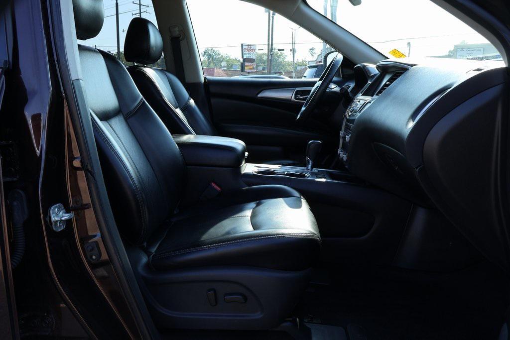 used 2020 Nissan Pathfinder car, priced at $16,521