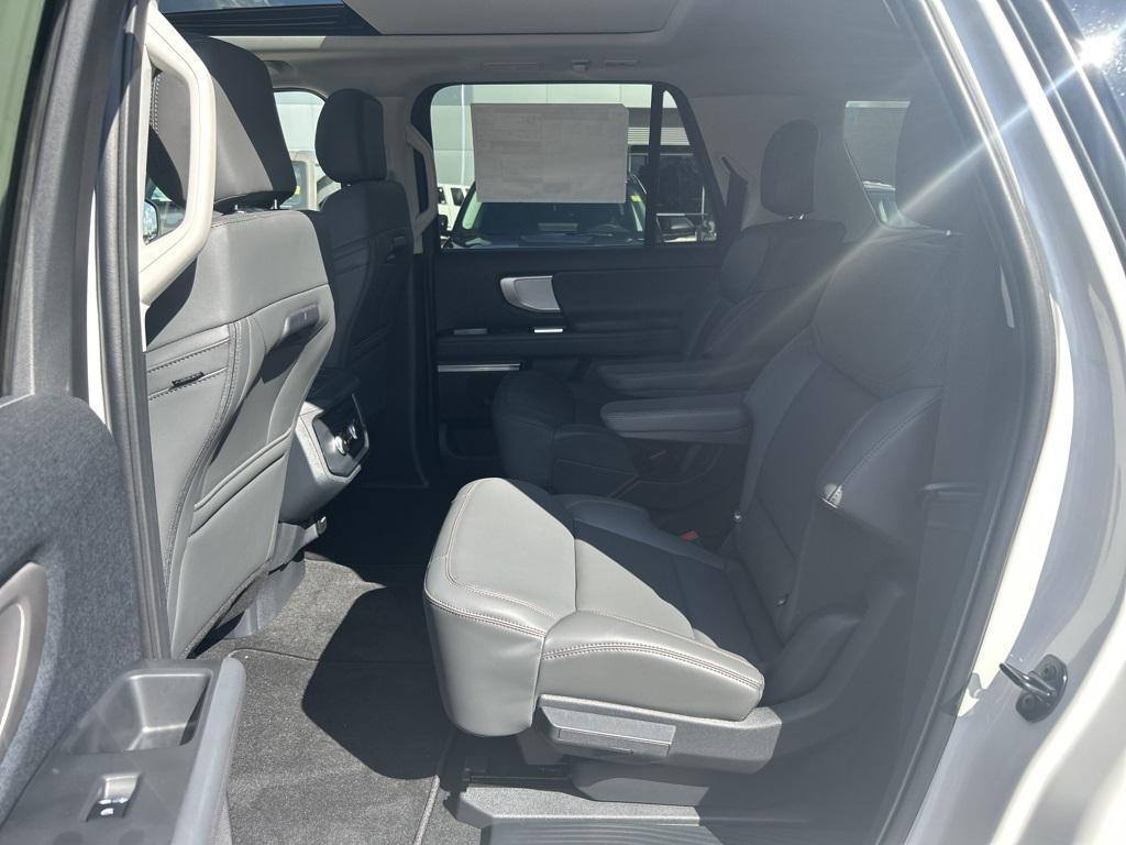 new 2025 Ford Expedition Max car, priced at $69,725